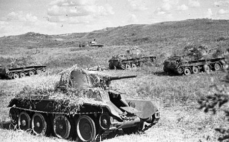 20 августа - Памятная дата военной истории России - Начало наступления советских войск в районе Халхин-Гора (1939 год).