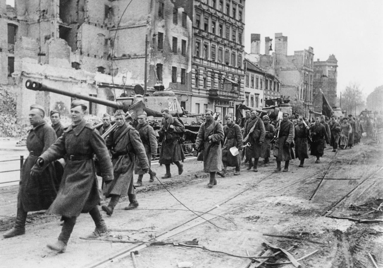 17 января - Памятная дата военной истории России - освобождение Варшавы от немецко-фашистских войск (1945 год).